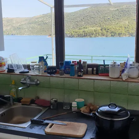 Beach Shack بيت شباب
